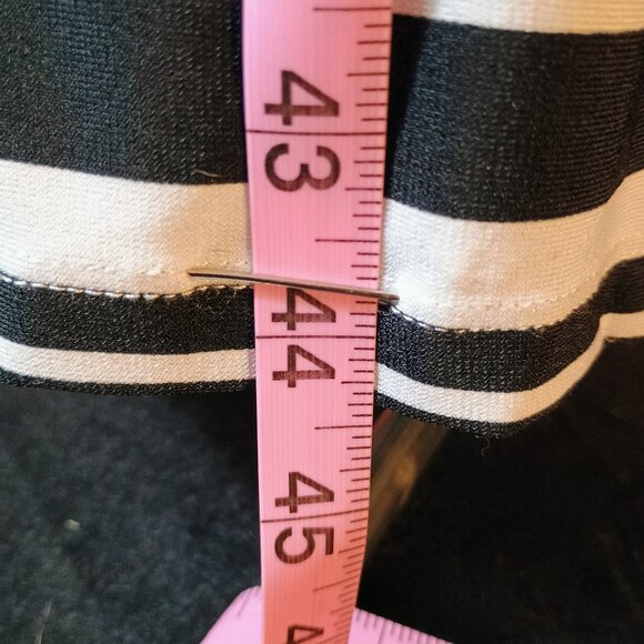 EUC: HAANI Sze 2X Black & White Geometric Midi Dress - Picture 5 of 5